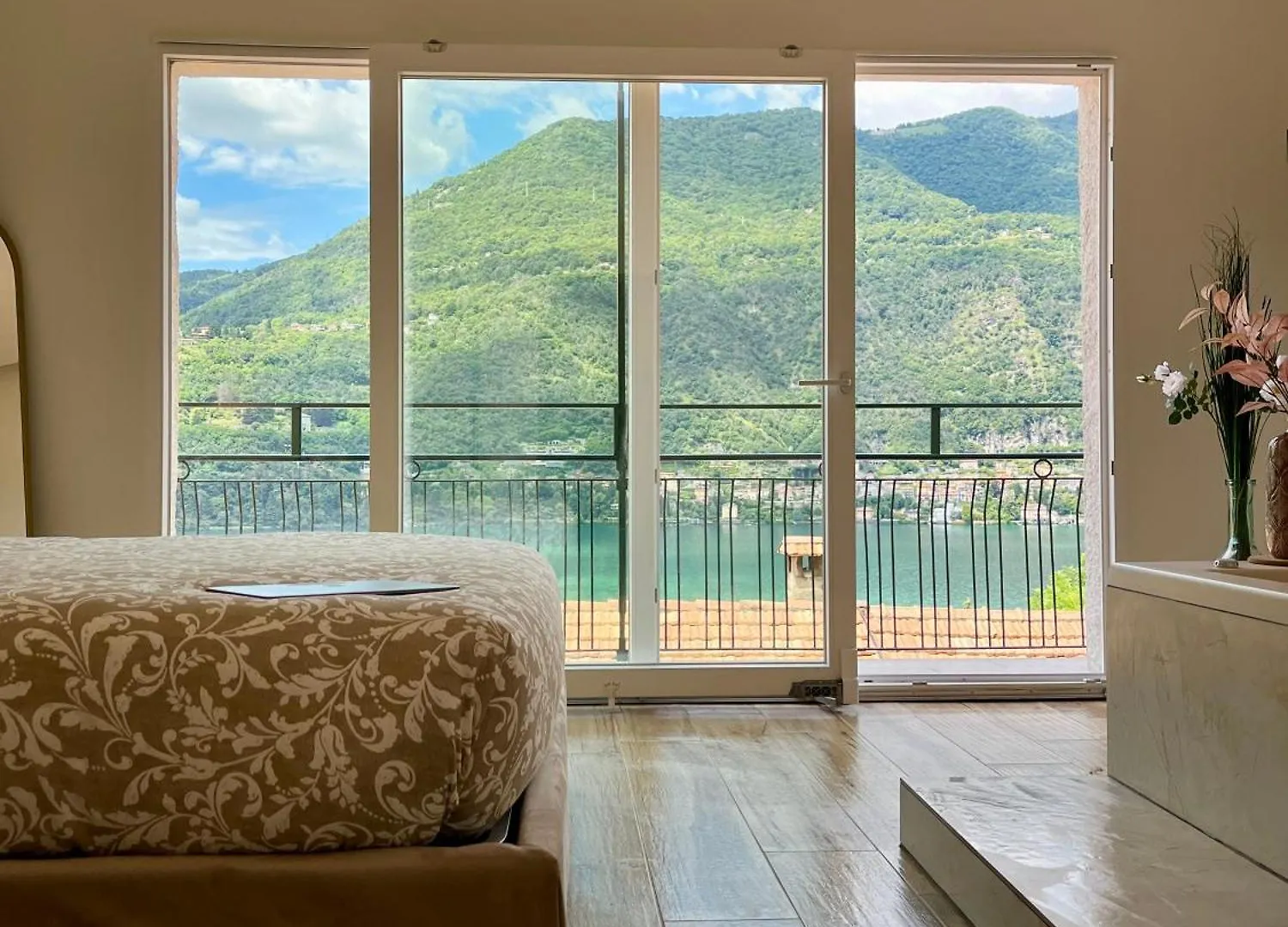 Dom wakacyjny Villa Giulietta Lake View Jacuzzi Spa 108 Blevio