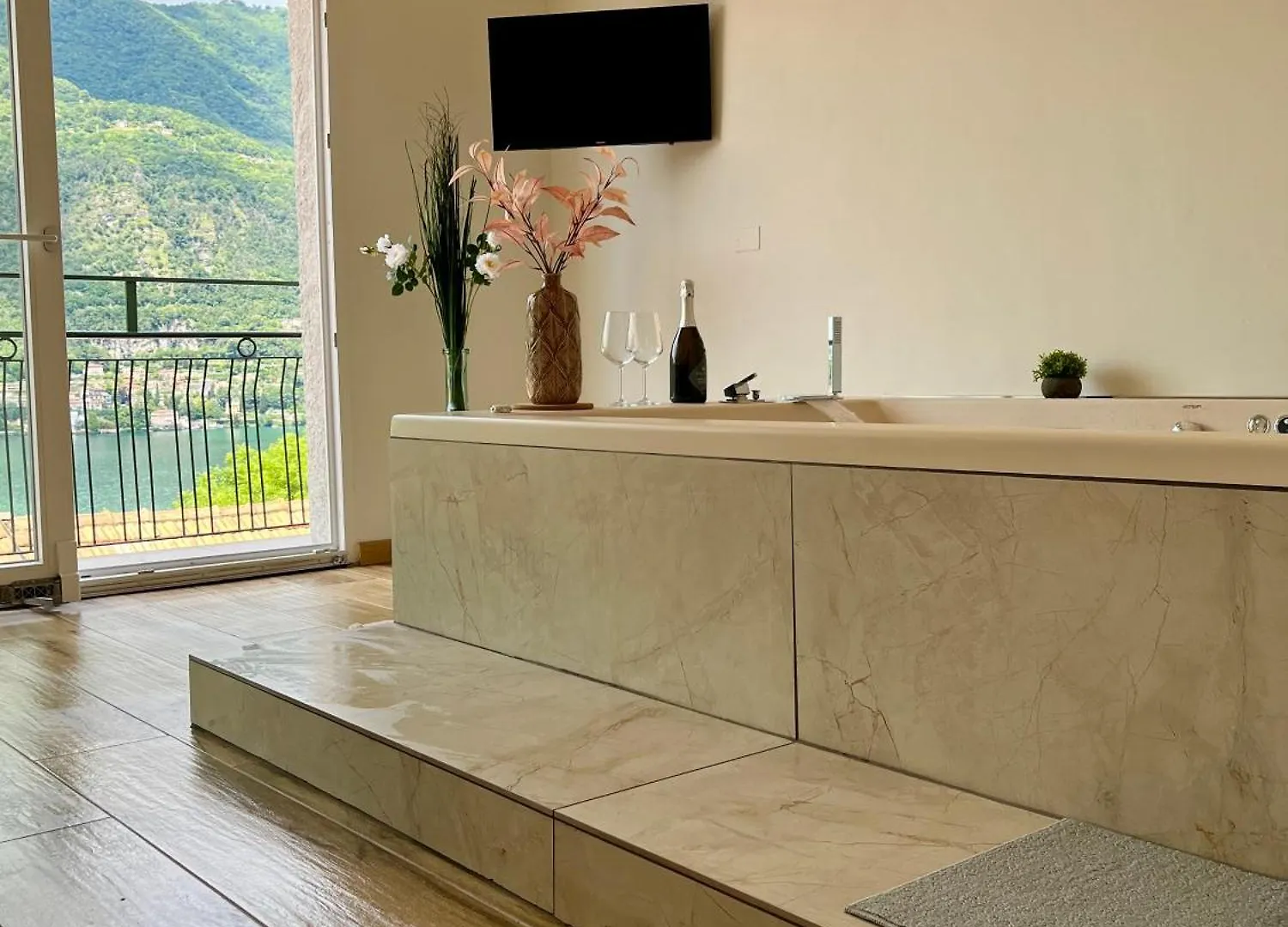 Dom wakacyjny Villa Giulietta Lake View Jacuzzi Spa 108 Blevio Włochy