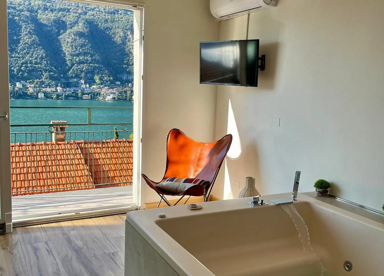 Villa Giulietta Lake View Jacuzzi Spa 108 Blevio 0*,  Włochy